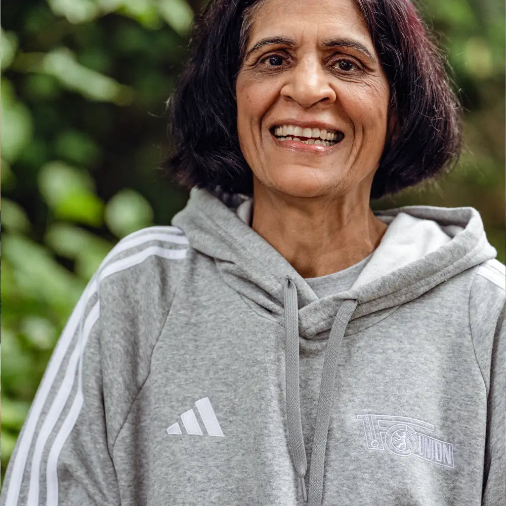 Adidas Frauen Hoodie grau 24 25 Union Zeughaus