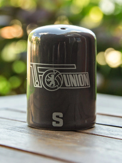 Salz- und Pfefferstreuer Logo