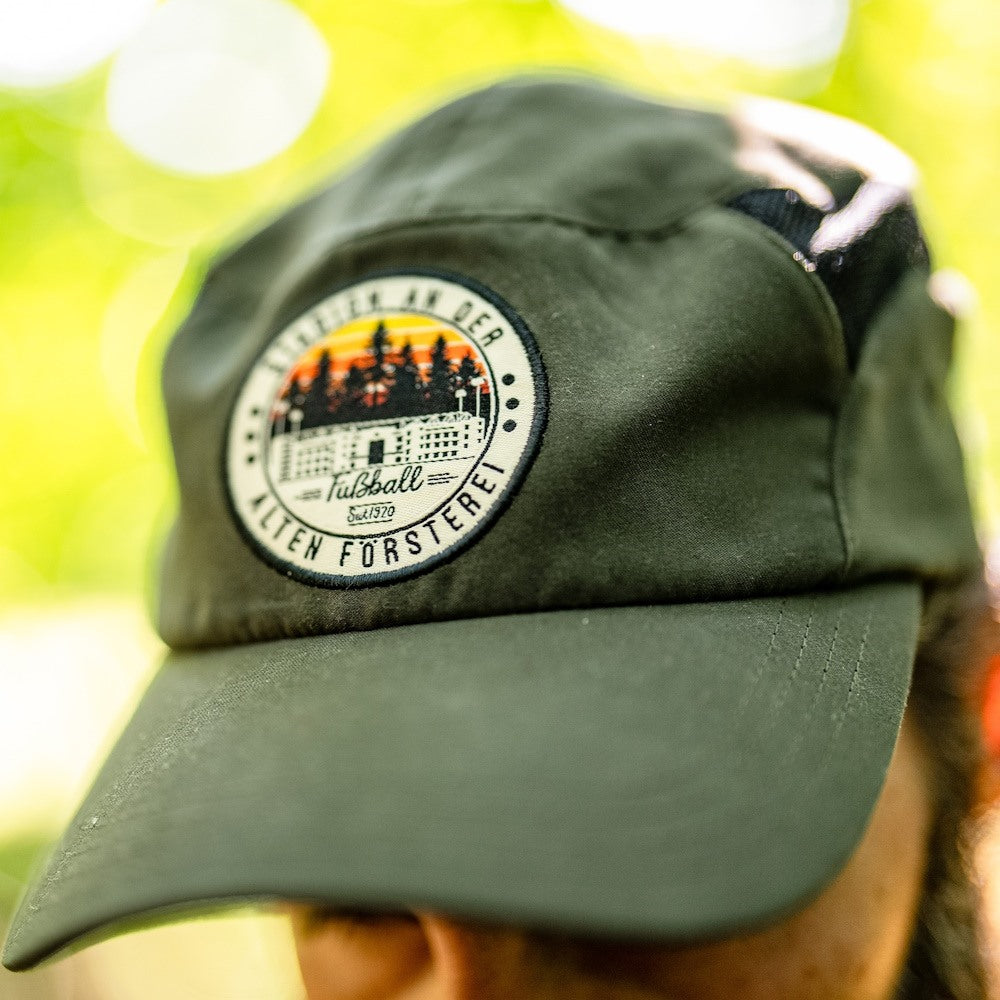 Cap Alte Försterei - dunkelgrün