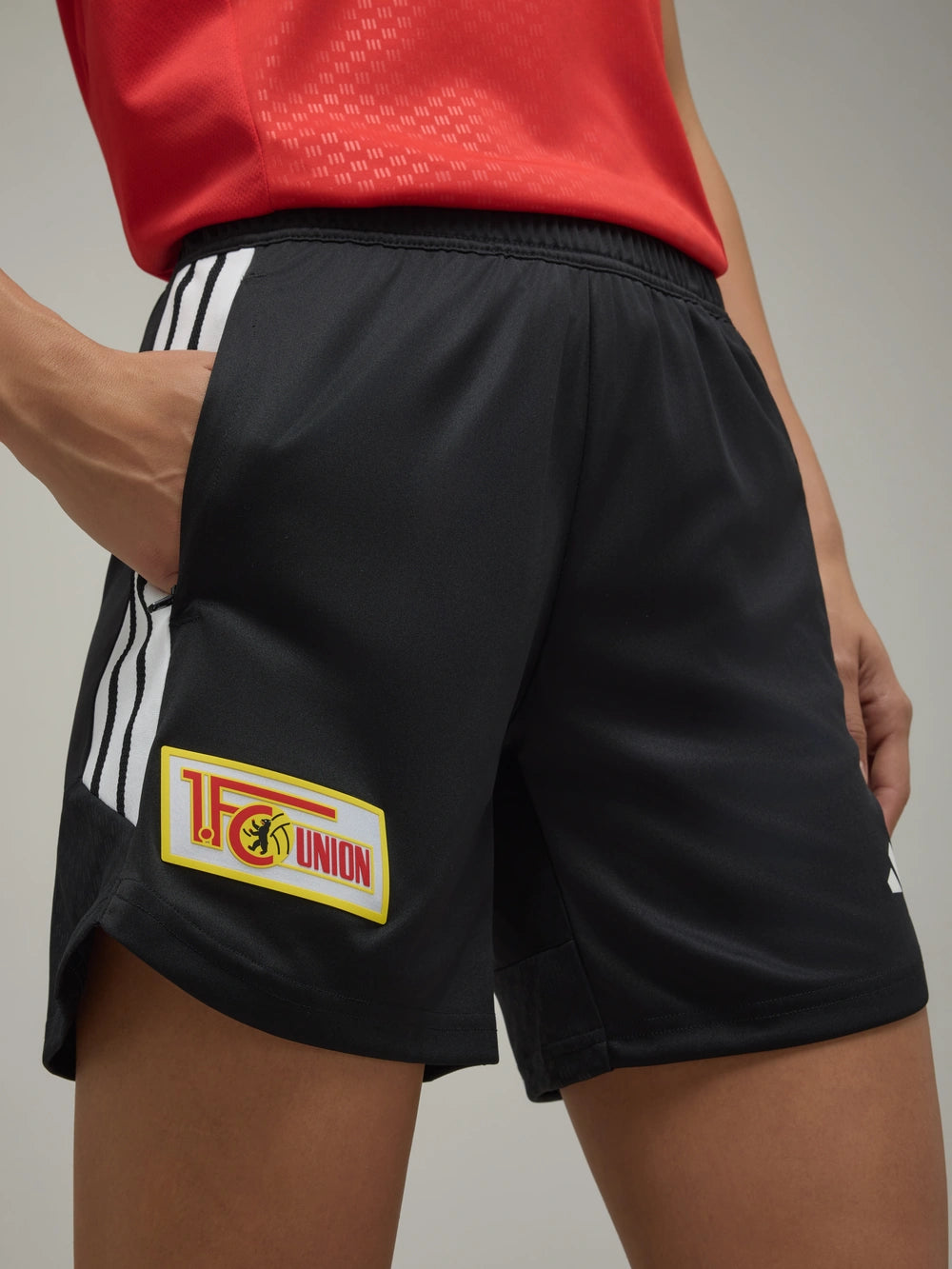 adidas Frauen Trainingshose kurz - Team 26/27