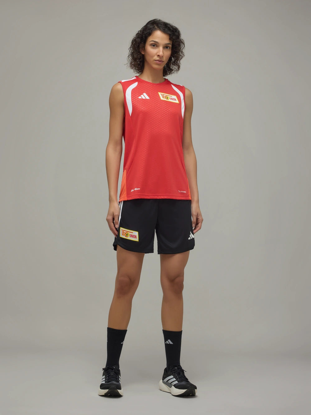 adidas Frauen Trainingsshirt ärmellos - Team 26/27