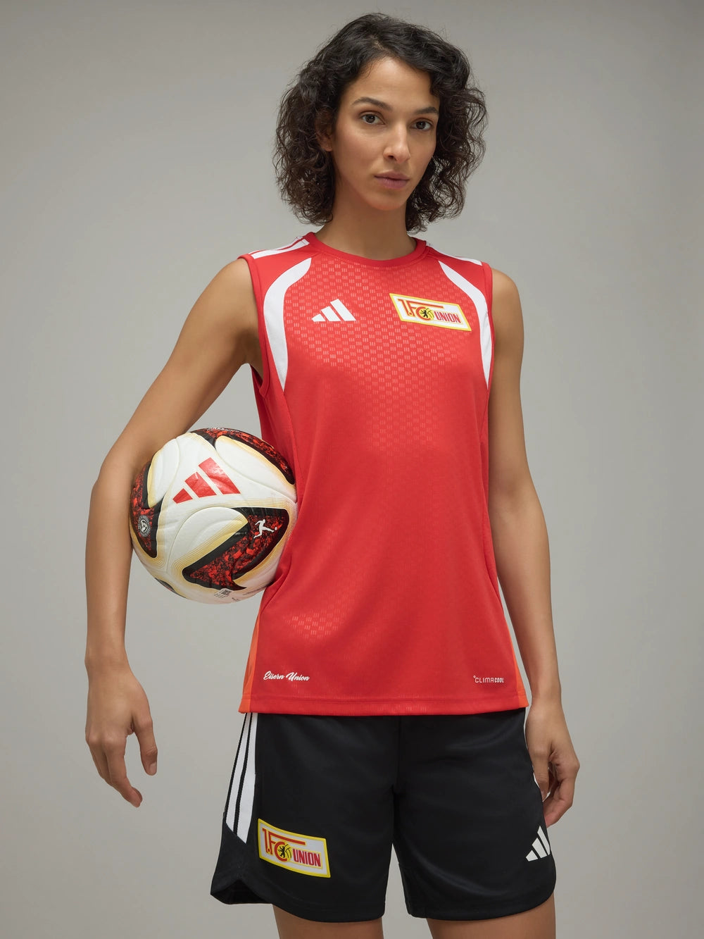 adidas Frauen Trainingsshirt ärmellos - Team 26/27